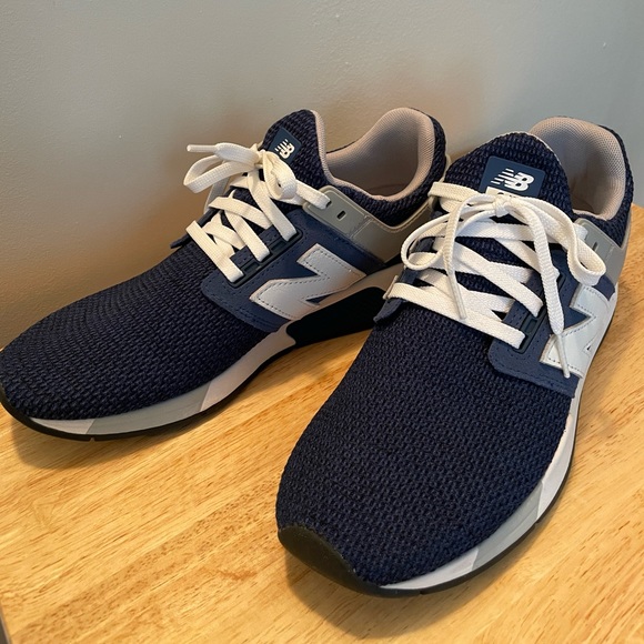New Balance 247 (Mens Size 9 US) - Picture 2 of 6